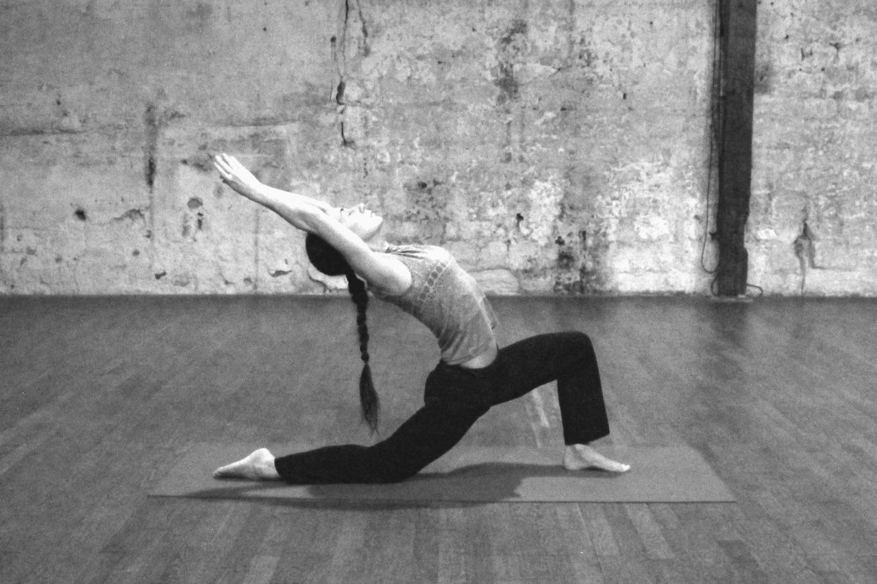 Anjaneyasana