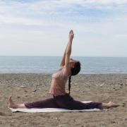 Hanumanasana